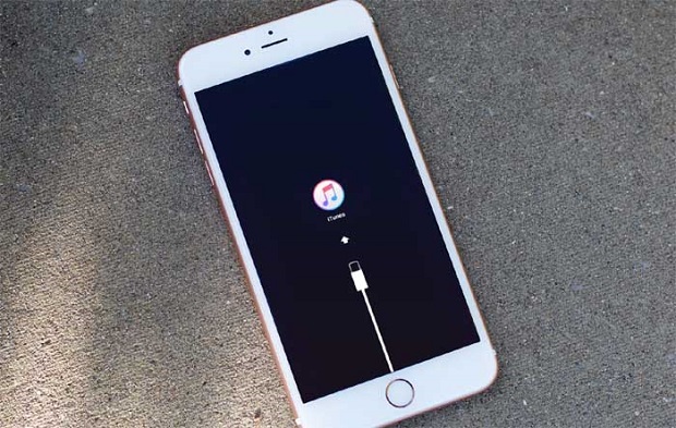 iphone stuck on red iTunes logo issue